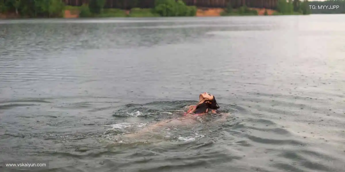 🎁球迷必备，周边狂欢！👕穿上热爱，让世界见证你的主队精神！